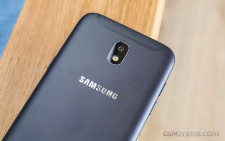 Samsung     Galaxy J6+