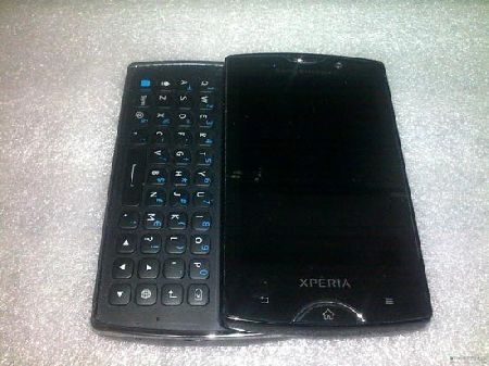   Sony Ericsson Xperia X10 mini pro   