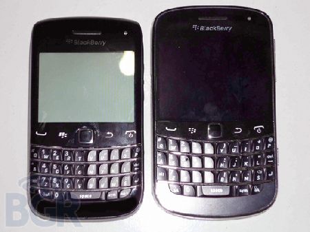 QWERTY    BlackBerry Bold 9790   