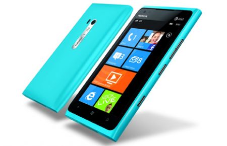 Nokia    Lumia 900   0