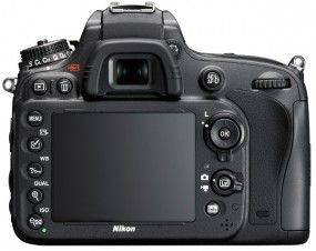 Nikon     D610